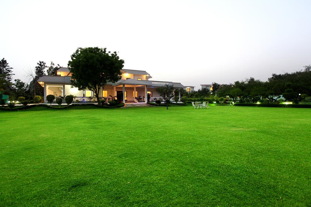 The Awesome Farms & Resorts Gothda Mohbtabad ภายนอก รูปภาพ